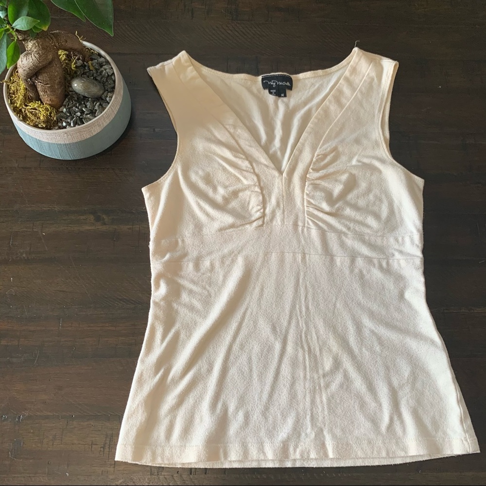 Women’s sleeveless business tank